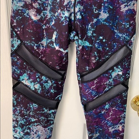 Fabletics leggings - Picture 2 of 4